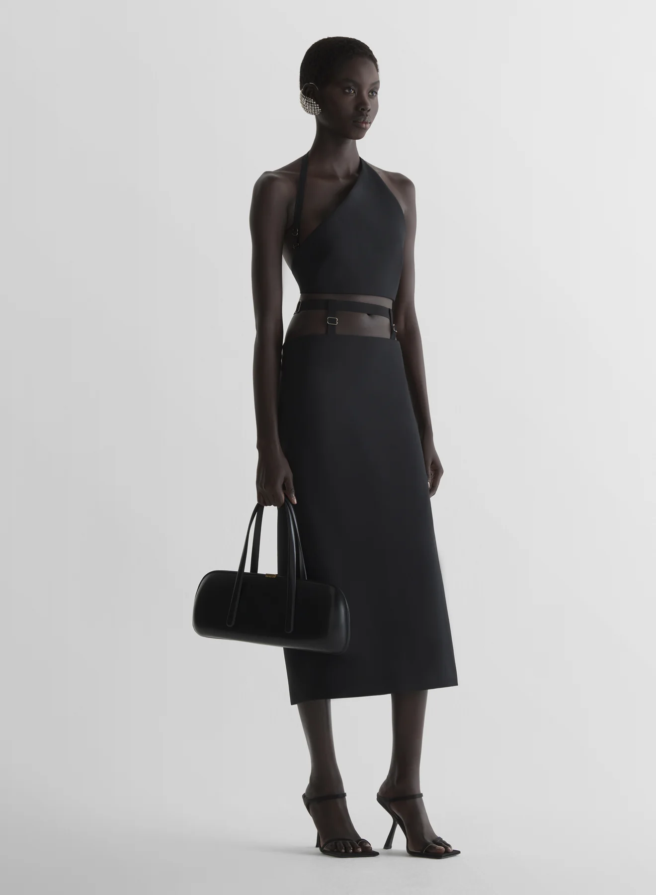 Black Cropped tailored strap top - Image 3