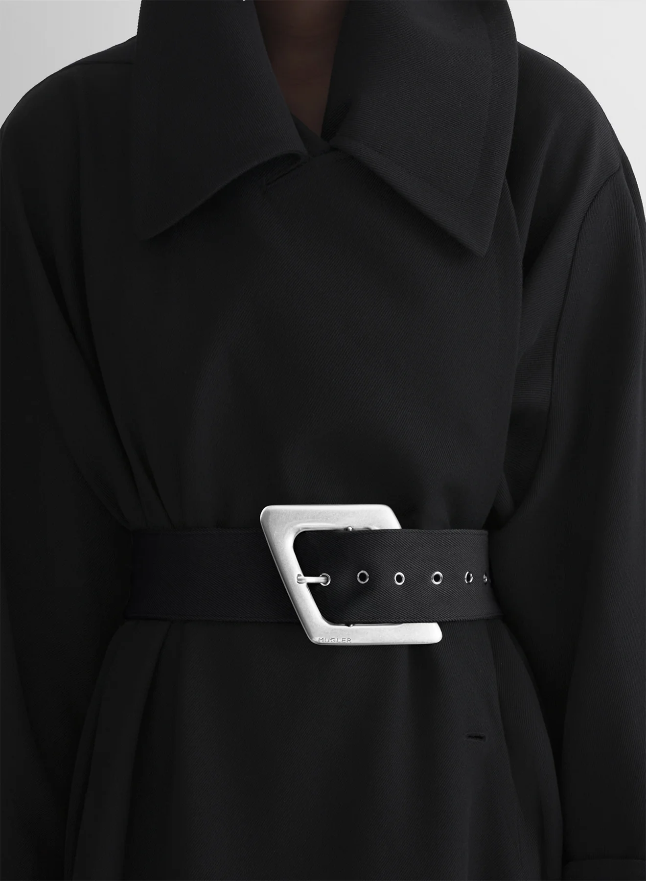 re/edit hiver russe black trench - Image 5
